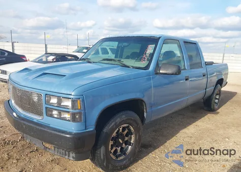 2000 Chevrolet C3500 из США, поврежденный, VIN 1GCGC33R5YF472320